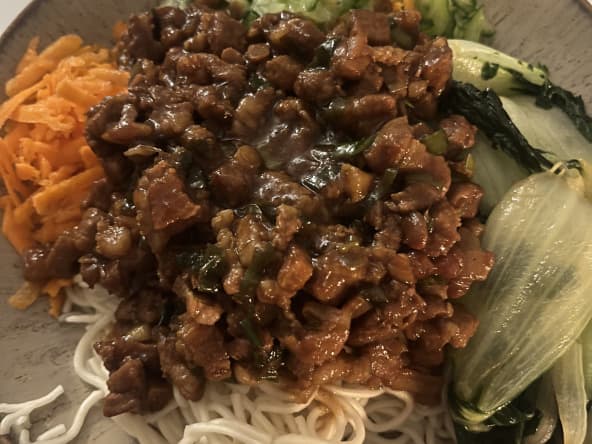 Nouilles Zhajiang "Zhajiang Mian"