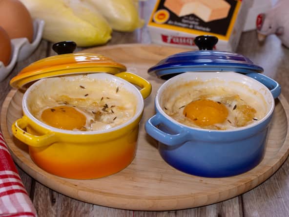 Oeufs cocotte, endives et maroilles