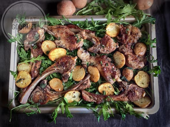 Côtes d’agneau à la menthe et pommes de terre dorées : ma recette pour Pâques