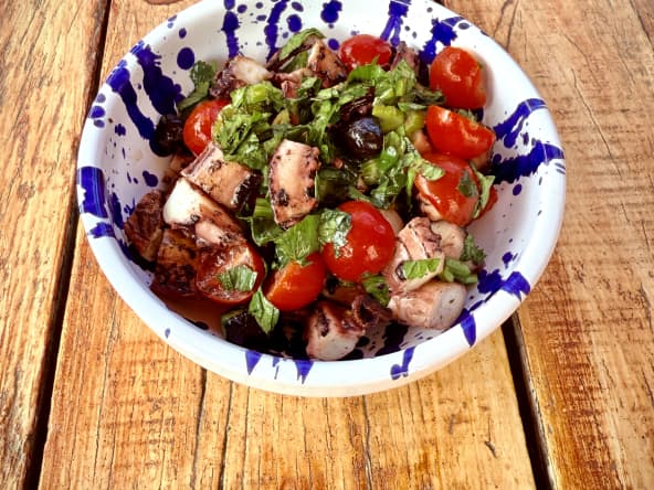 Salade de poulpe colorée