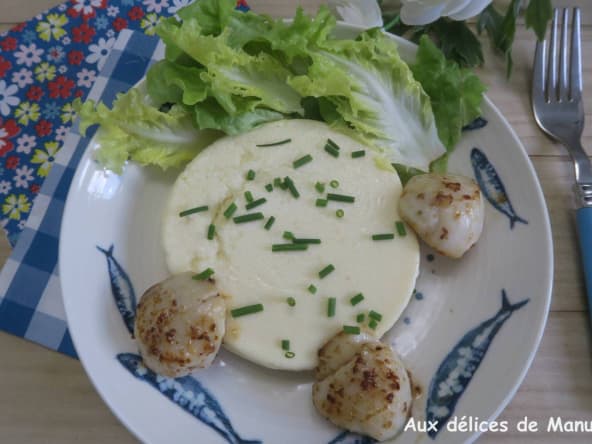Noix de Saint-Jacques rôties et flan au parmesan