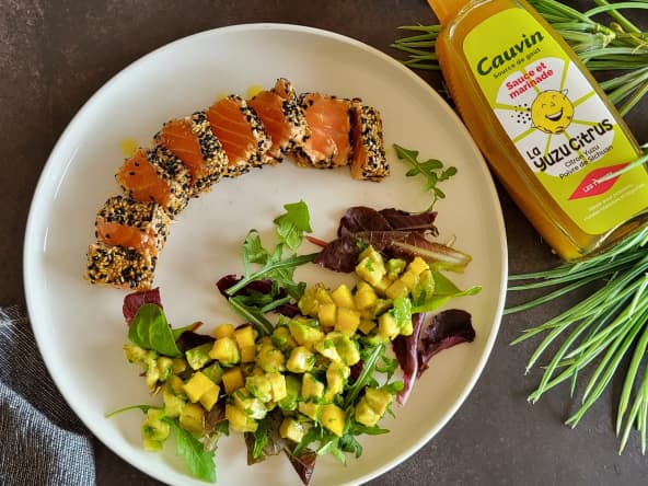 Tataki de saumon mariné et son tartare exotique