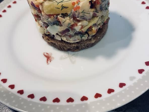 Gubbröra la salade suédoise