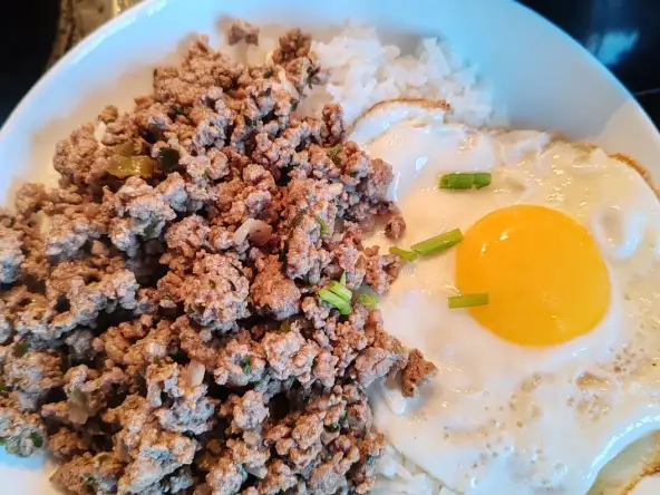 Pad Kra Pao au bœuf haché