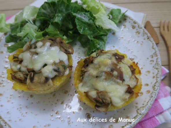 Tartelettes de polenta gratinées aux champignons