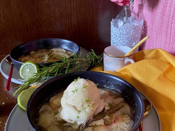 Gratin de pêches au romarin et citron vert