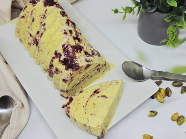 Glace pistache et cerises