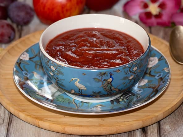 Compote de prunes, pommes à la cardamome