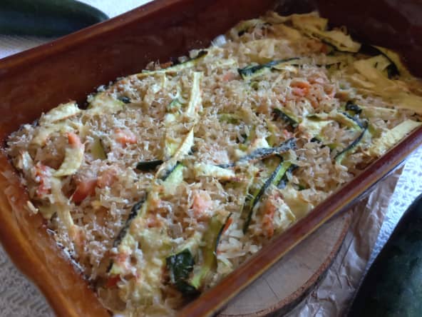 Gratin de riz aux courgettes et au saumon fumé