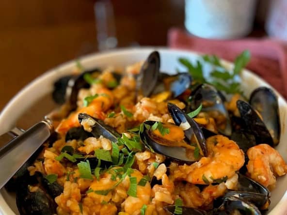 Riz aux fruits de mer et jus épicé