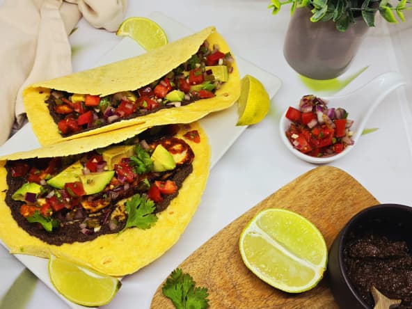 Tacos au halloumi, tapenade et salsa