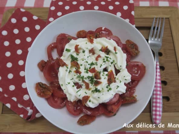 Carpaccio de tomates et chantilly au chèvre frais