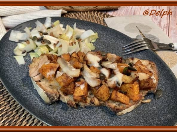 Tartine de patate douce, poulet à la cancoillotte