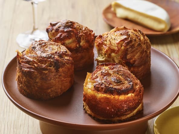 Brioches feuilletées Reblochon et moutarde