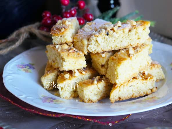 Gâteaux algériens aux noix et zeste d'oranges