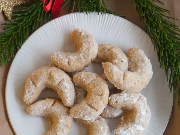 Biscuits croissants de lune aux noisettes