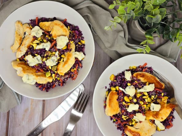 Salade de chou rouge, poulet et gorgonzola