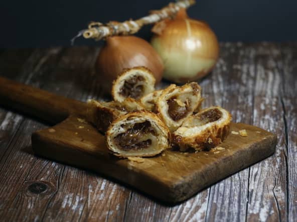 Feuilletés aux oignons confits