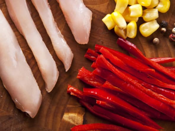 Aiguillettes de poulet, poivron et maïs