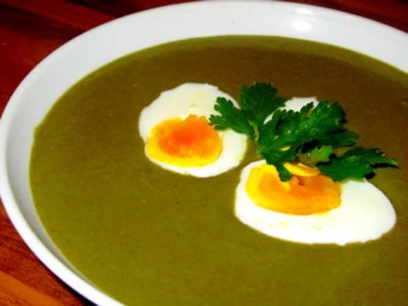 Velouté à l'oseille aux oeufs
