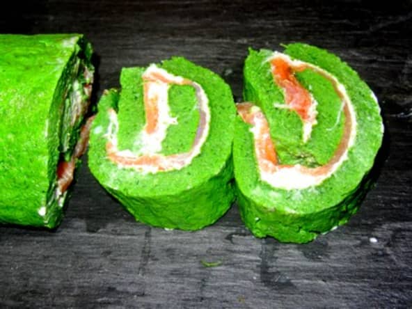 Omelette roulée façon maki épinards-saumon