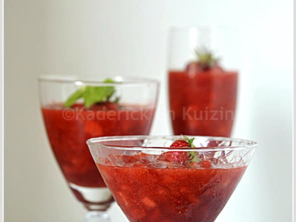 Tartare Aux Fraises Et Son Sorbet En Soupe