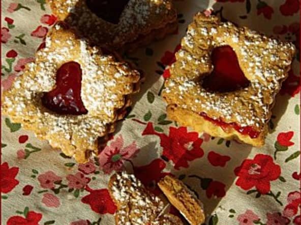 Sablés fourrés à la confiture de framboise