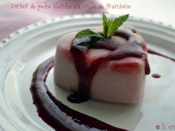 Sorbet de pêche blanche au coulis de framboise