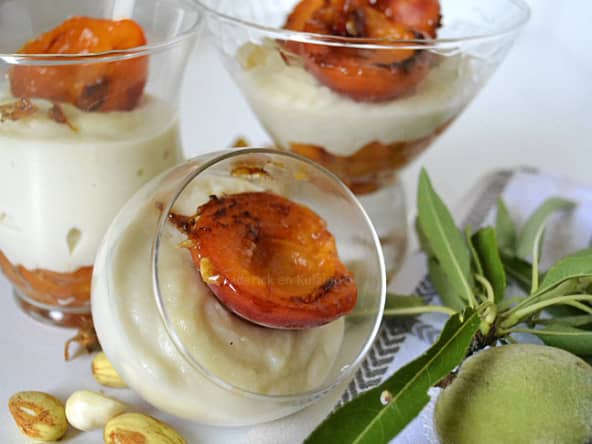 Abricots rôtis à la plancha et lait d'amande