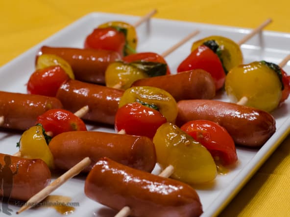 Brochettes de tomates et saucisses caramélisés