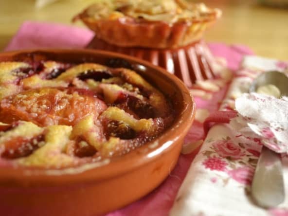 Clafoutis nectarines, prunes et amandes