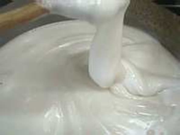 Glaçage au fondant - Recette de glaçage au fondant blanc (pour les choux et éclairs)