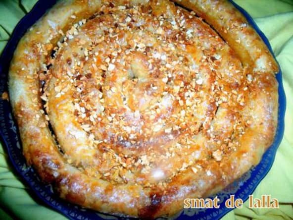 M'hancha aux amandes, cannelle et miel