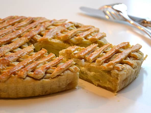 Tourte fondante et gourmande aux poireaux, pommes de terre et mozzarella