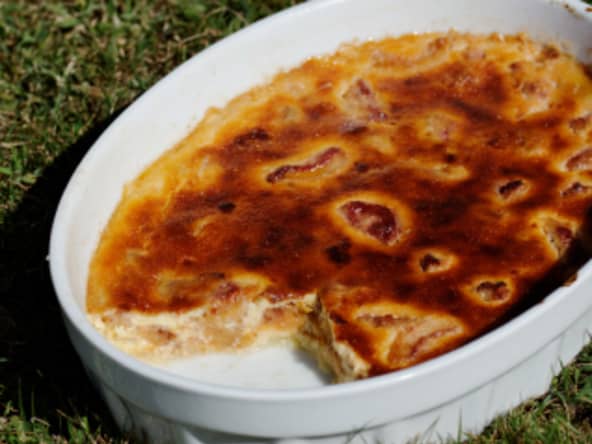 Clafoutis pêches, menthe, verveine