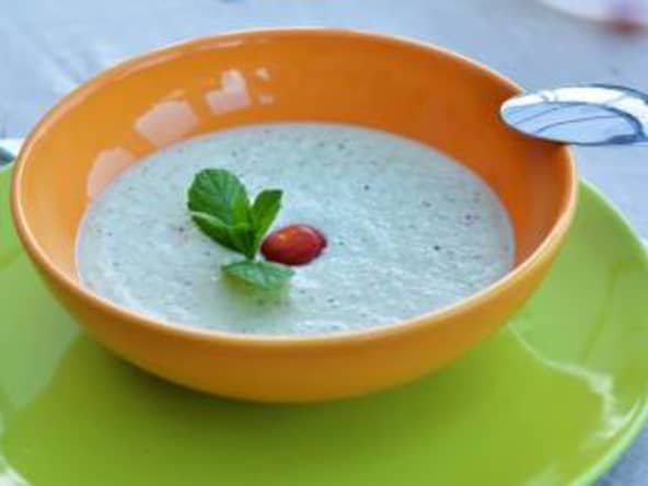 Smoothie concombre et radis rose