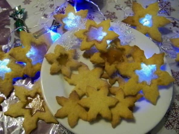 Biscuits "Vitrail" aux délicieux arômes d'épices et d'orange