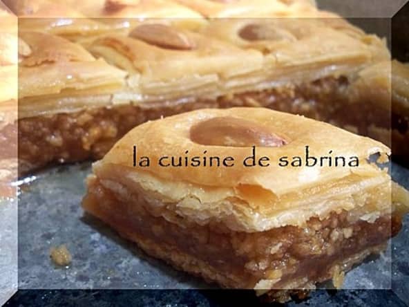 Découpage de la "Baklawa" avec emporte pièce