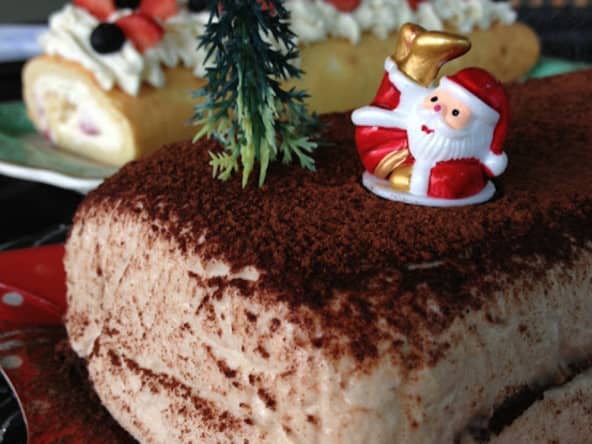 La dacquoise amandes-cacao et sa mousse légère à la crème de marrons