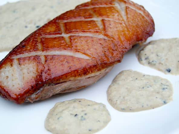 Magret de canard, sauce au poivre