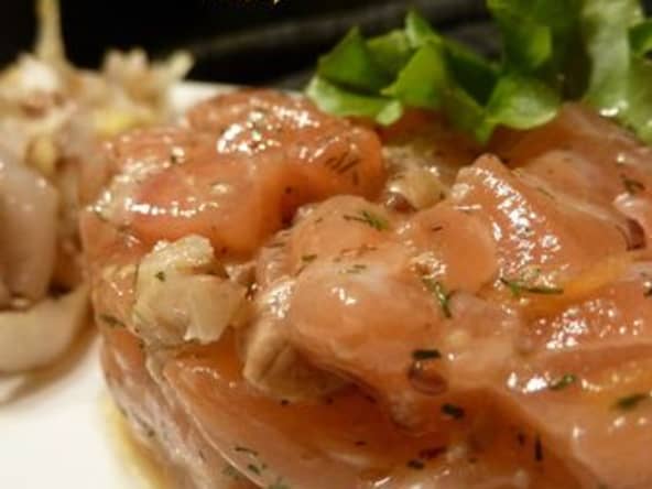 Tartare de Saumon et sa Sauce à l'Orange