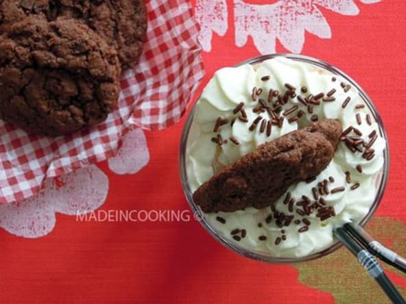 Milk-shake vanille et cookies au chocolat