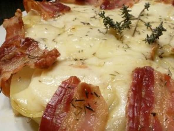 Gâteau de Pommes au Lard et au Fromage