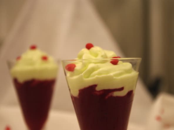 Soupe fruits rouges chantilly wasabi