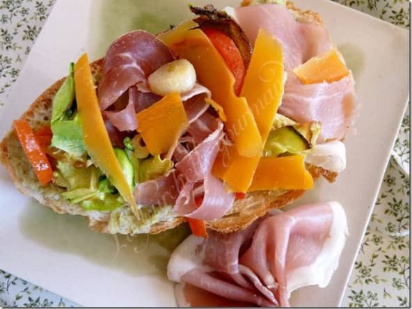 Tartine à la purée d'artichaut, Mimolette et Légumes grillés