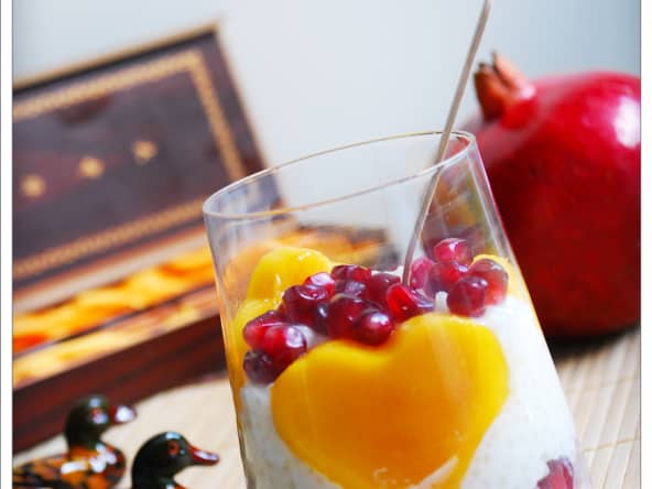 Verrines de perles du japon à la creme de coco, mangue et grenade