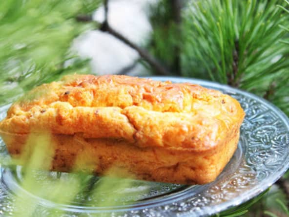 Petits cakes poire, noisette et roquefort
