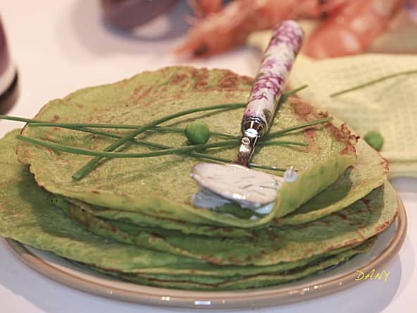 Pancakes aux petits pois,crème, fromage et ciboulette
