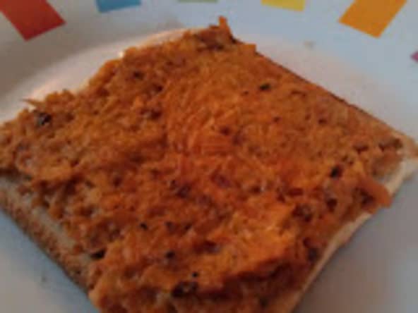 Tartine carottes et fromage de chèvre