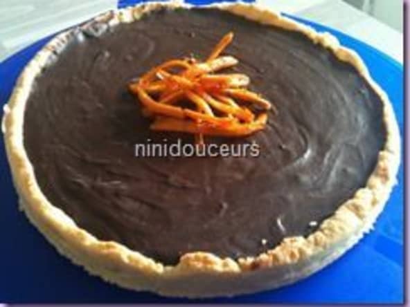 Tarte avec ganache au chocolat et orange